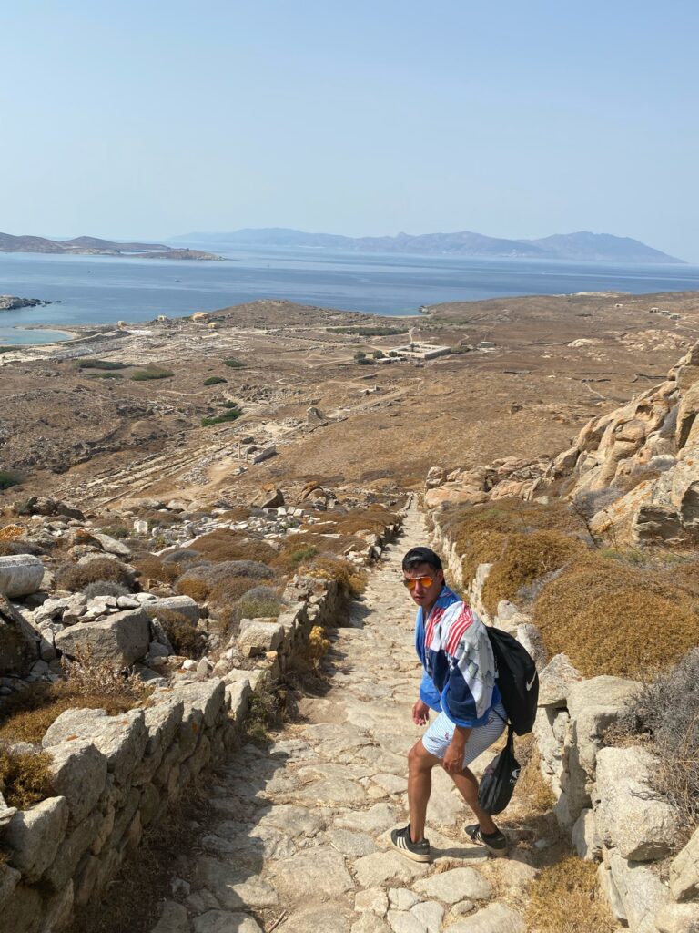 Hiking Mount Kynthos