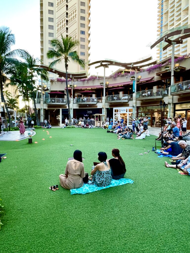Free luau in public square in Waikiki
