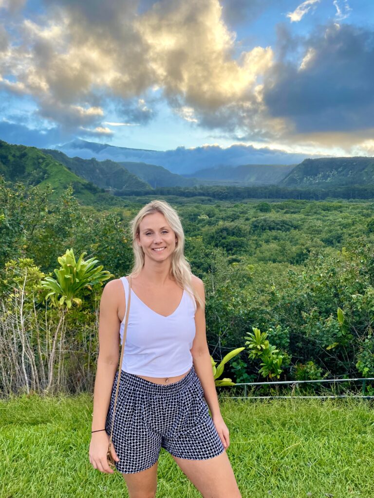 Nikki at Wailua Valley overlook